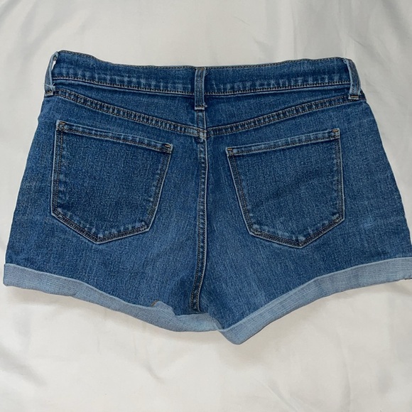 Old navy women’s shorts 10 - Picture 2 of 4